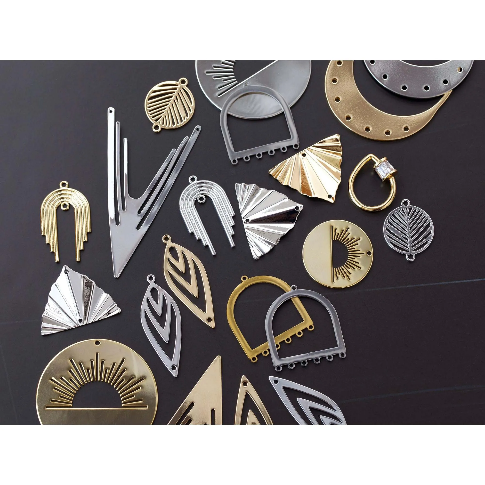 30mm Gold Plated Multi Layer Arched Charm/Pendant