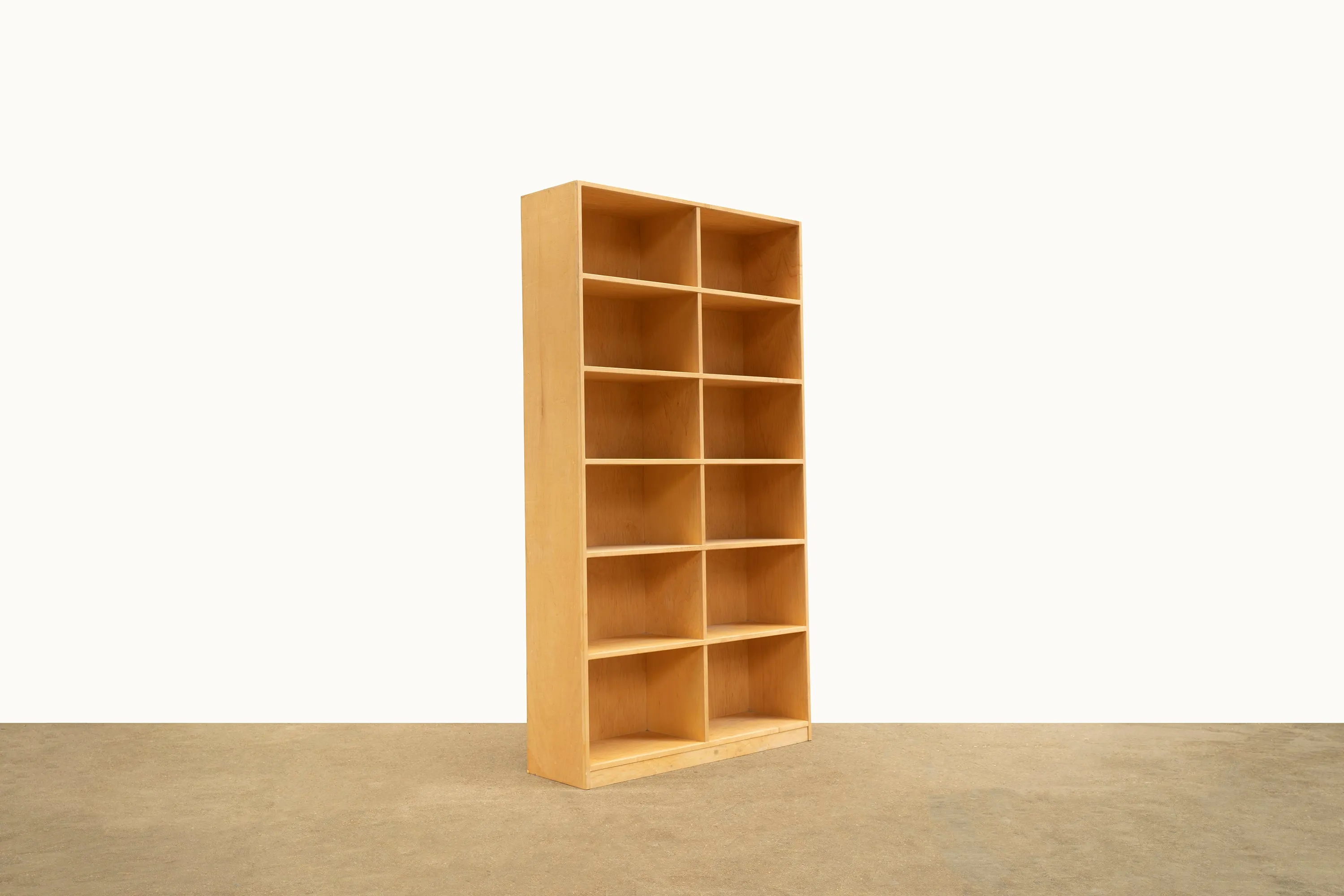 6 Space Bookcase