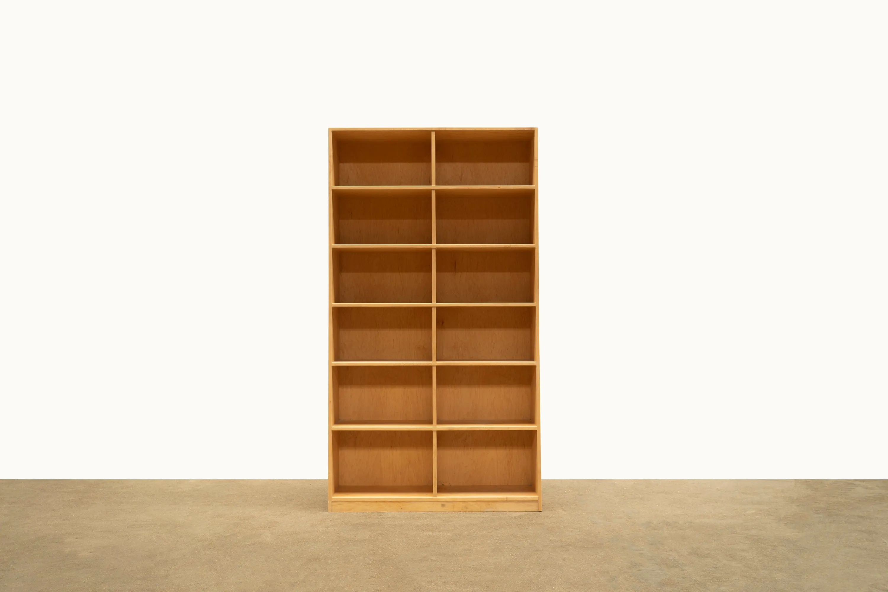 6 Space Bookcase