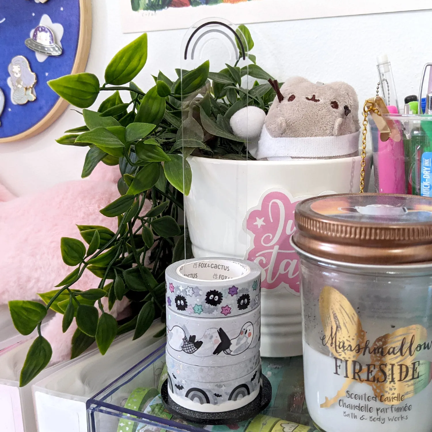 [PREORDER] Goth Rainbow Washi Stand/Scrunchie Stand